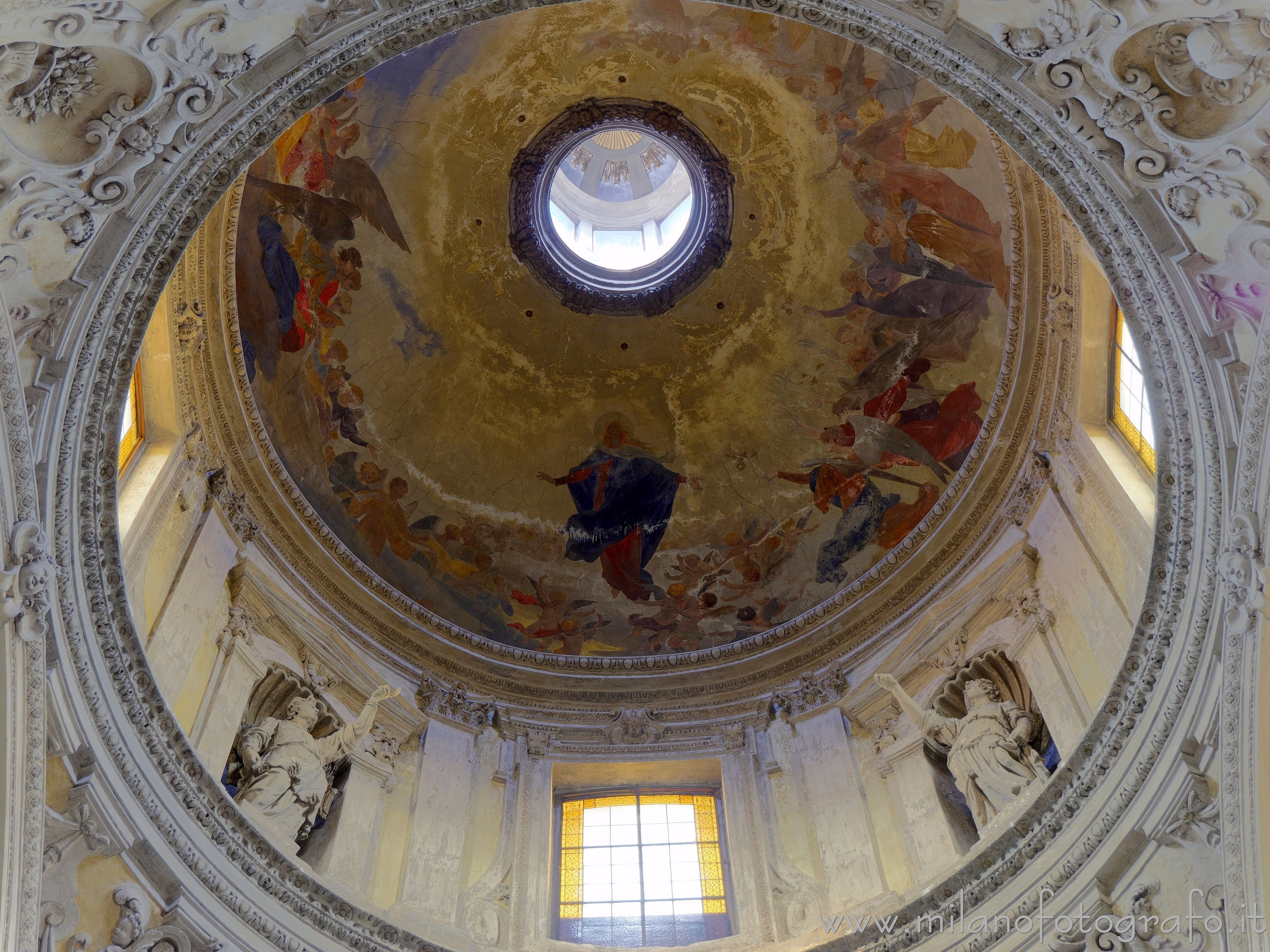Milan (Italy) - Interior of the doom of the Church of Santa Maria alla Porta - Full resolution picture